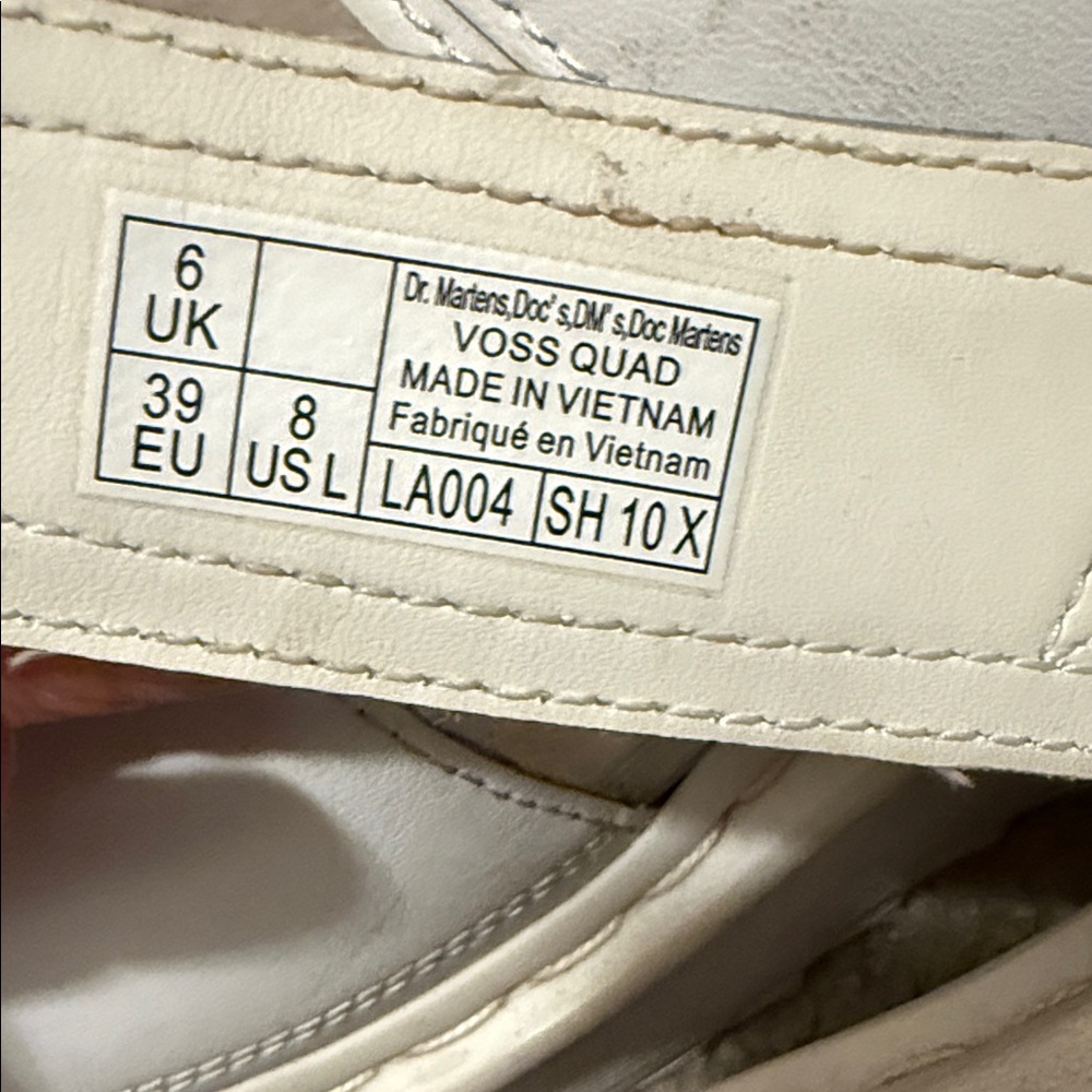Dr. Martens Voss Mono Hydro Leather Sandals - Picture 4 of 4